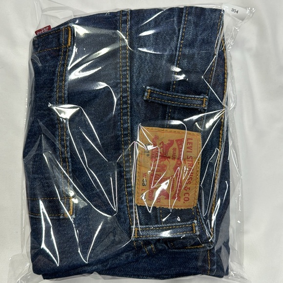 Levi's 501 Button-Fly Blue Men's Jeans - Picture 7 of 7